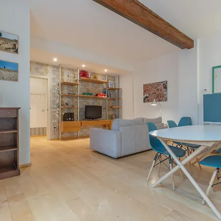 Appartement Guesthost - Teatro Duse Duplex Flat *