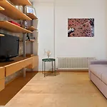 Apartamento Guesthost - Teatro Duse Duplex Flat *