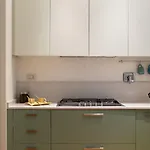 Guesthost - Teatro Duse Duplex Flat Apartamento