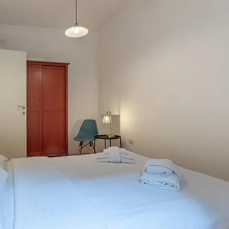 Guesthost - Teatro Duse Duplex Flat *