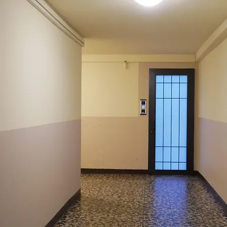 Guesthost - Teatro Duse Duplex Flat Apartman