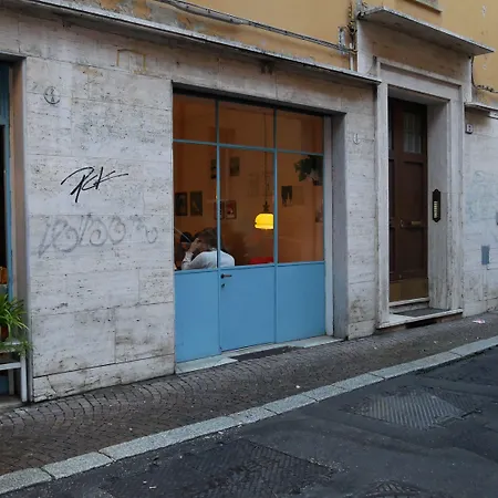 Guesthost - Teatro Duse Duplex Flat Apartman Bologna