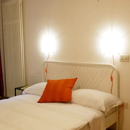 Guesthost - Teatro Duse Duplex Flat Μπολόνια