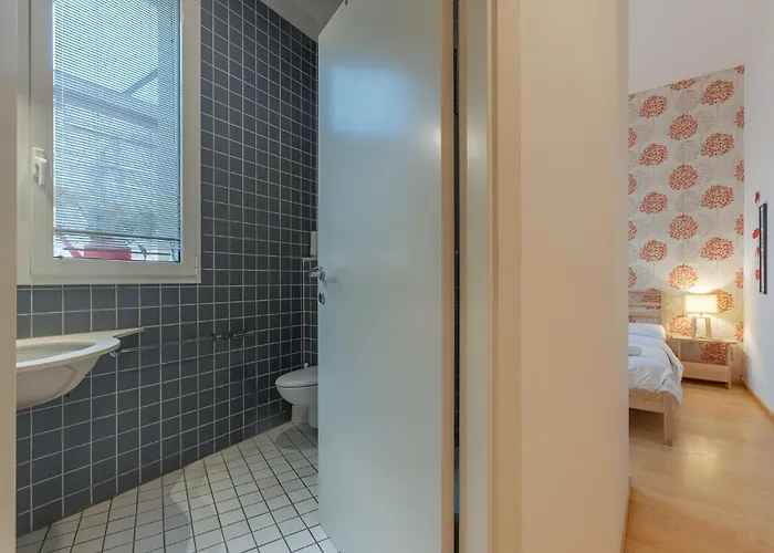 Guesthost - Teatro Duse Duplex Flat Apartmán *