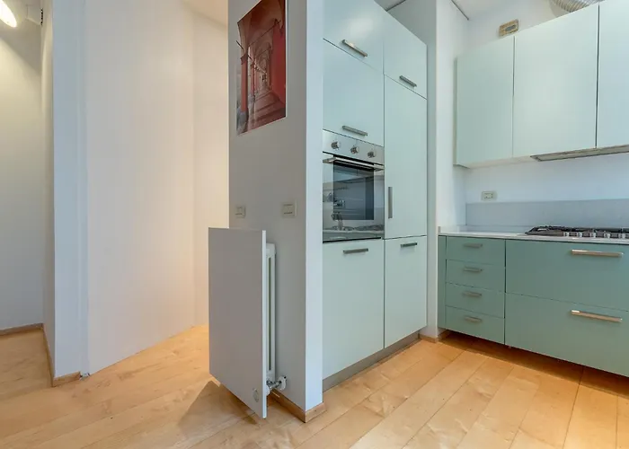 Guesthost - Teatro Duse Duplex Flat Bologna