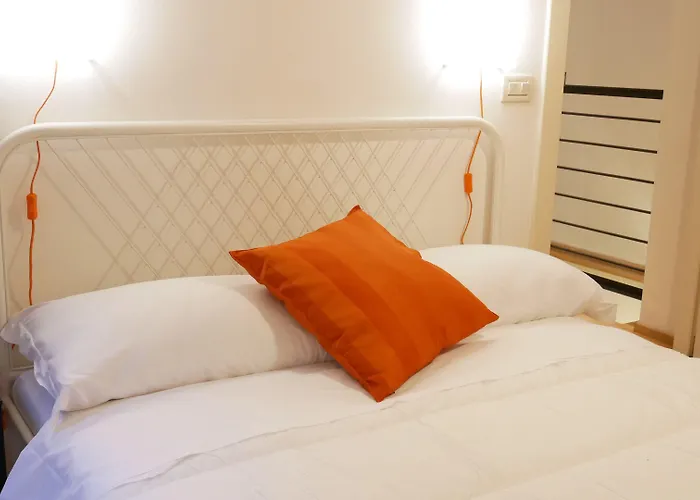 Guesthost - Teatro Duse Duplex Flat Bologna