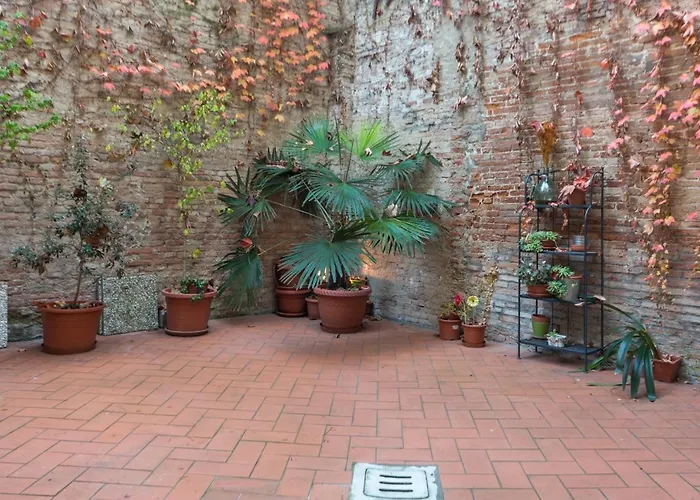 Guesthost - Teatro Duse Duplex Flat * Boloňa