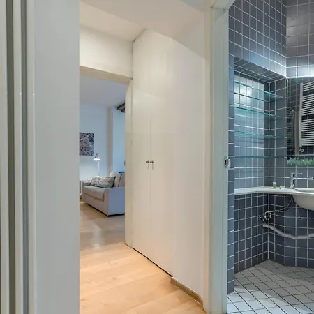 Guesthost - Teatro Duse Duplex Flat Апартаменты