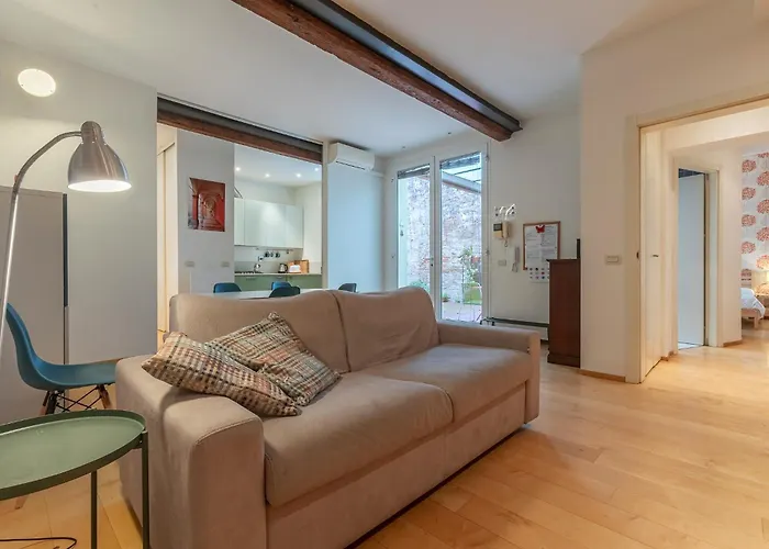 Guesthost - Teatro Duse Duplex Flat 公寓 博洛尼亚