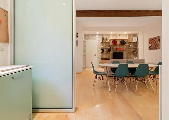 Guesthost - Teatro Duse Duplex Flat * 博洛尼亚