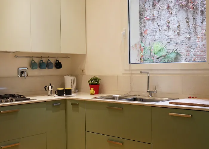 Guesthost - Teatro Duse Duplex Flat بولونيا