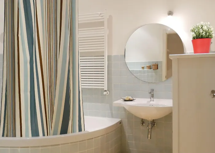 Guesthost - Teatro Duse Duplex Flat *